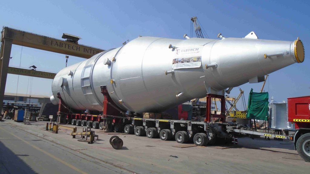 Fabricated vessel on transport truck