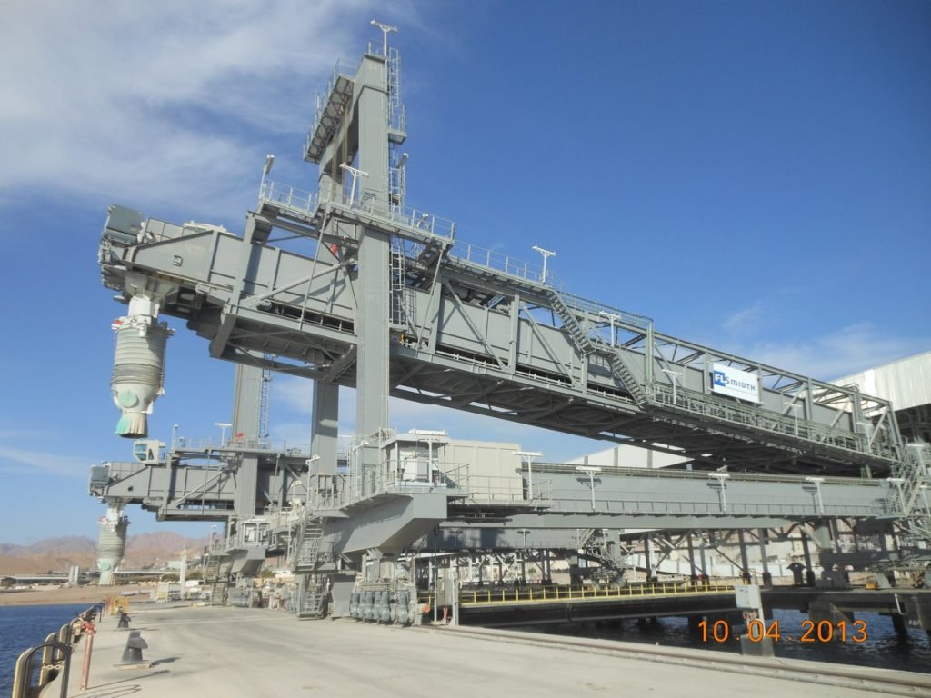Cargo handling setup at dock