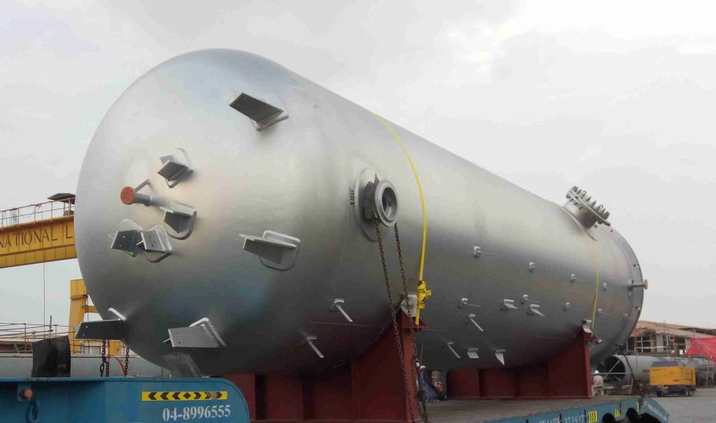 White horizontal tank on supports