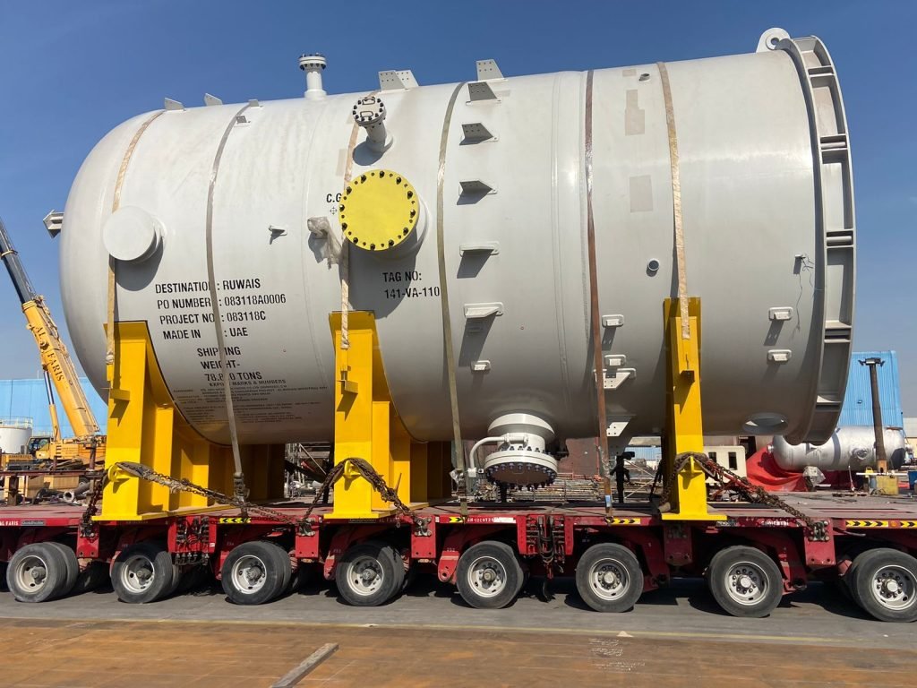 Pressure vessels with safety barriers